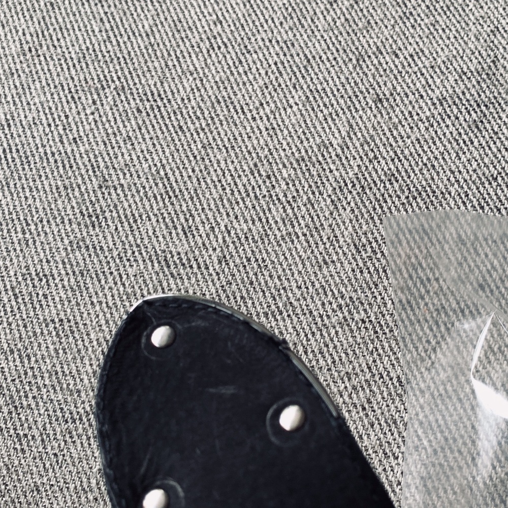 - NEW DUNDAS X REVOLVE Black Belt AX5 - Picture 8 of 9